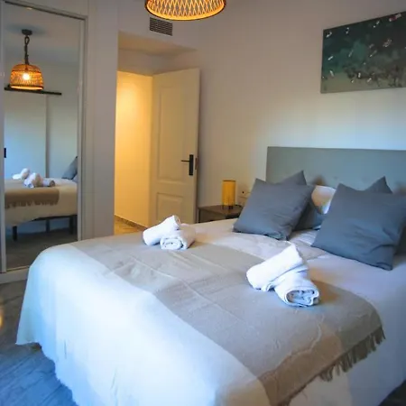 Walk To Puerto Banus, 2br, 2bth, Pool * Marbella