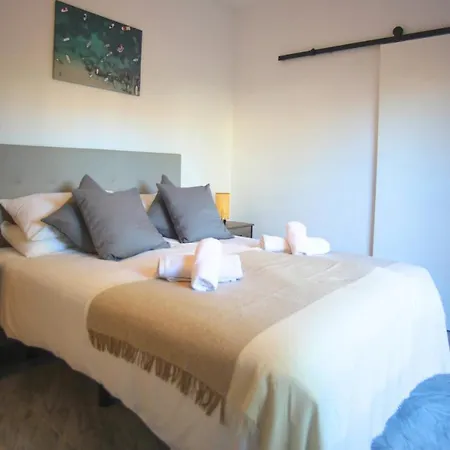 Walk To Puerto Banus, 2br, 2bth, Pool Апартаменты *