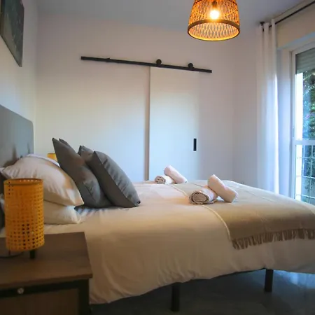 - 2br, 2bth Near Puerto Banus