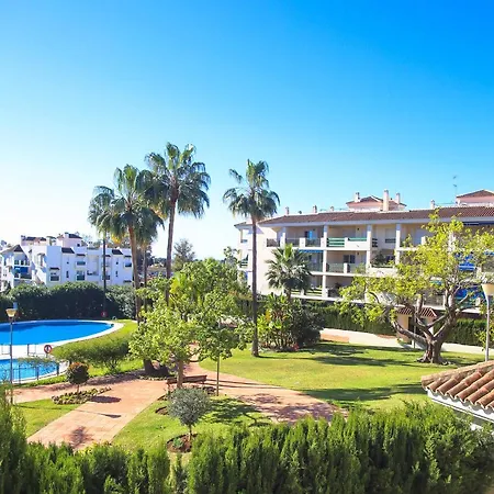 Walk To Puerto Banus, 2br, 2bth, Pool *