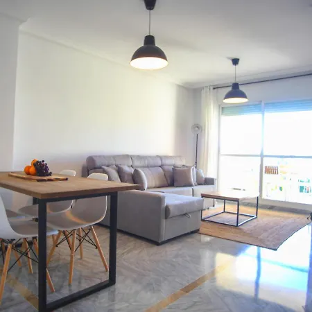 Walk To Puerto Banus, 2br, 2bth, Pool Apartment Marbella