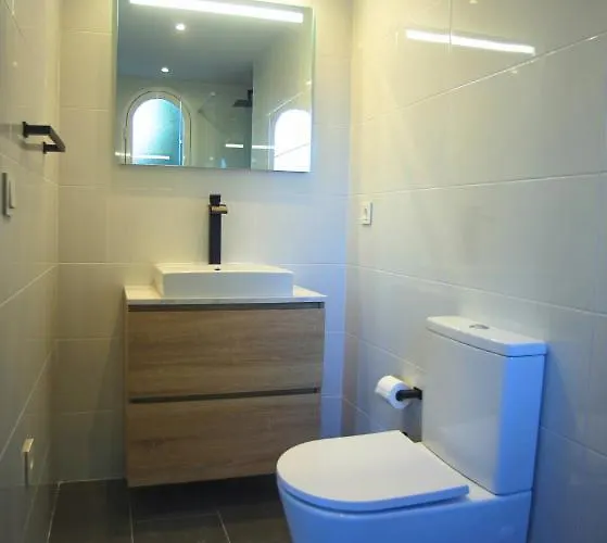 Walk To Puerto Banus, 2br, 2bth, Pool * Marbella