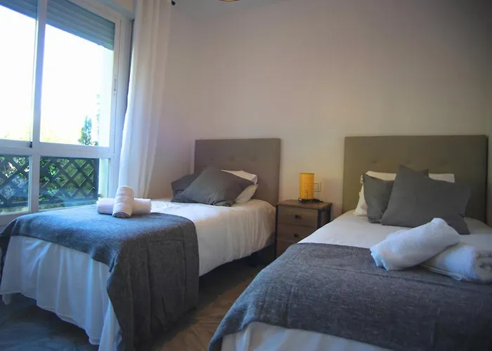 Walk To Puerto Banus, 2br, 2bth, Pool * Marbella