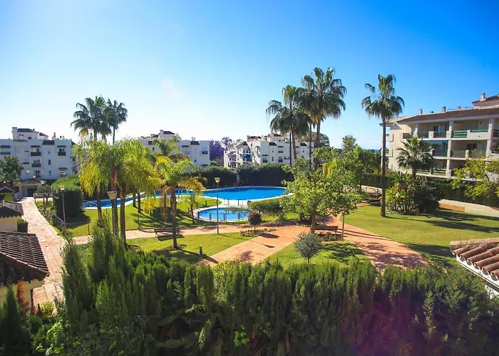 Appartement Walk To Puerto Banus, 2br, 2bth, Pool *