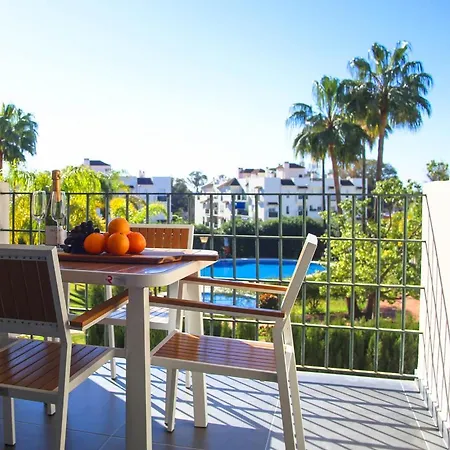 - 2br, 2bth Near Puerto Banus * מארבלה