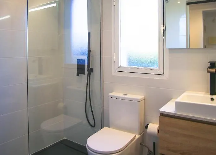 - 2br, 2bth Near Puerto Banus