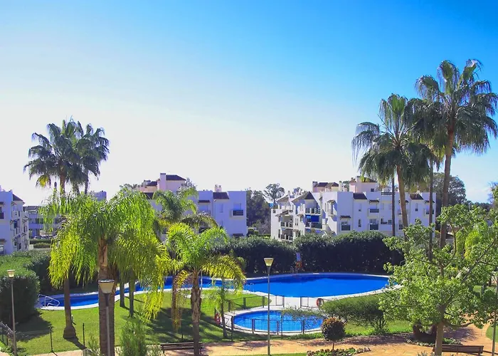 - 2br, 2bth Near Puerto Banus