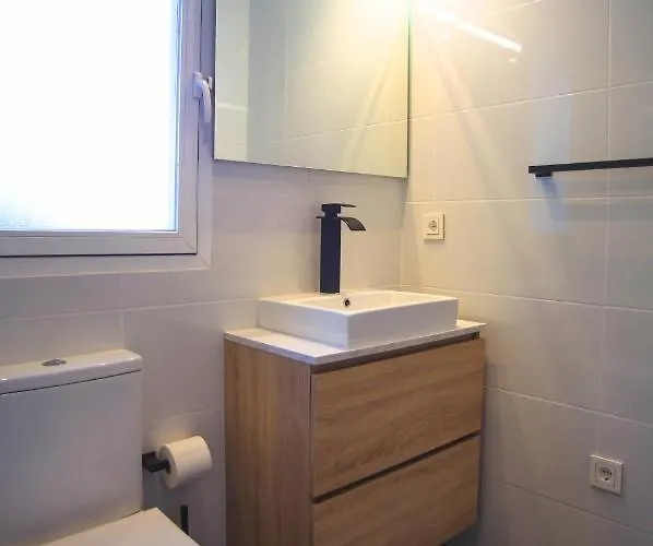 - 2br, 2bth Near Puerto Banus דירה