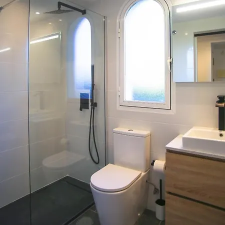 Walk To Puerto Banus, 2br, 2bth, Pool