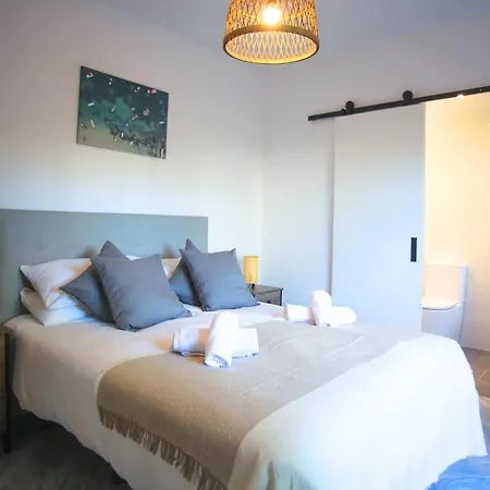 Walk To Puerto Banus, 2br, 2bth, Pool Marbellac